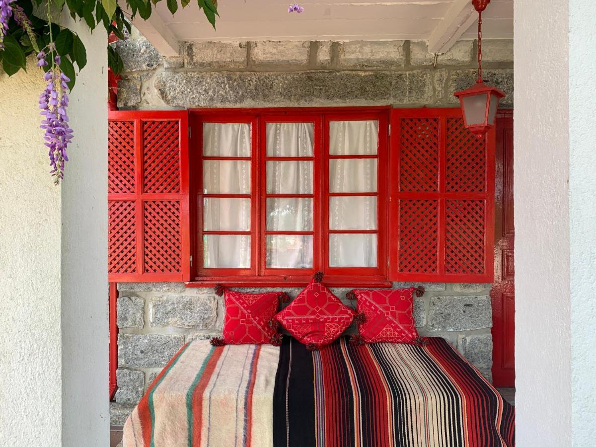 Vila Aurora Parada de Gatim 外观 照片